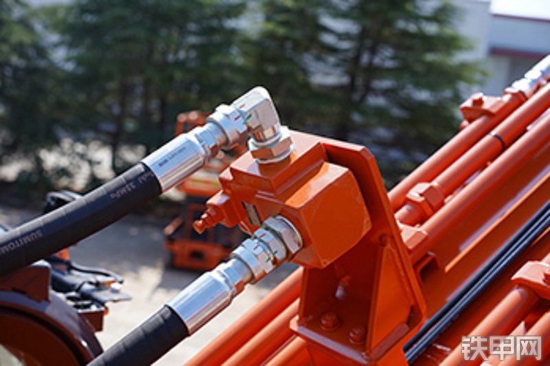 日立ZX370K-6A国四挖掘机