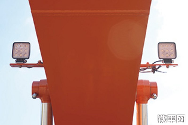 日立ZX260LC-6A国四挖掘机局部