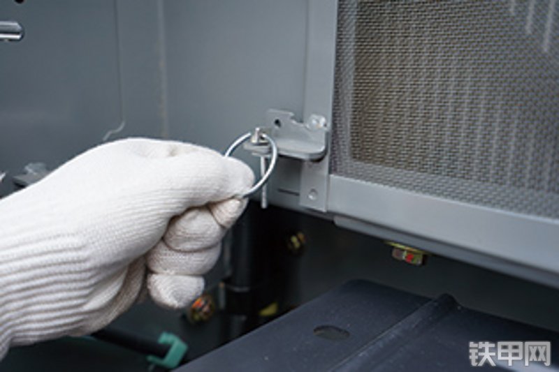 日立ZX220LC-6A国四挖掘机局部