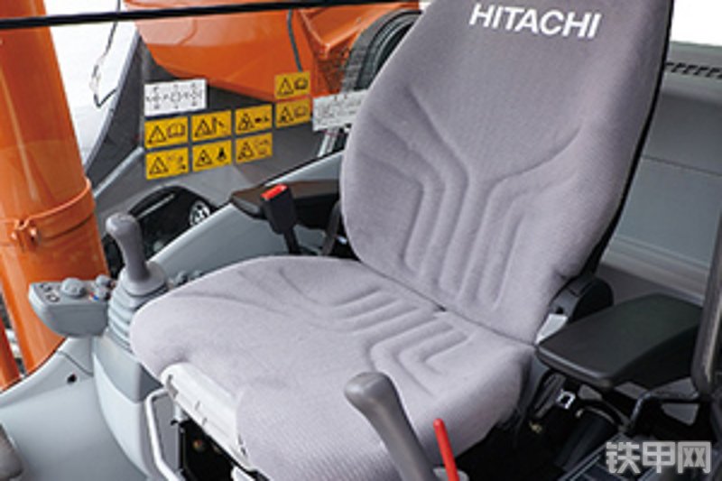 日立ZX730LCH-6A国四挖掘机局部