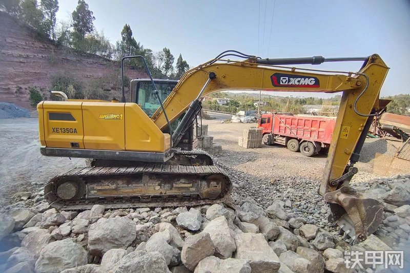 徐工xe135ga履带式挖掘机