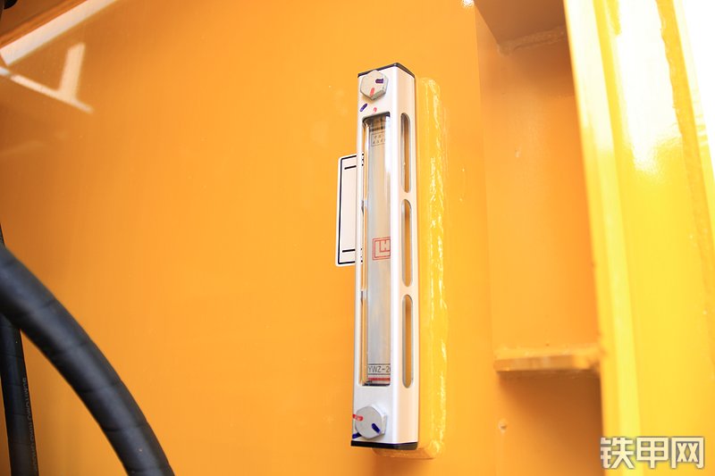 山推SE500LC-10W挖掘机局部