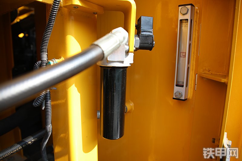 山推SE800LC-10W挖掘机局部