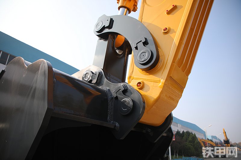 山推SE800LC-10W挖掘机局部