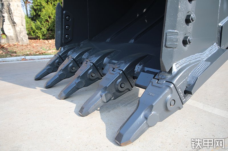 山推SE800LC-10W挖掘机局部