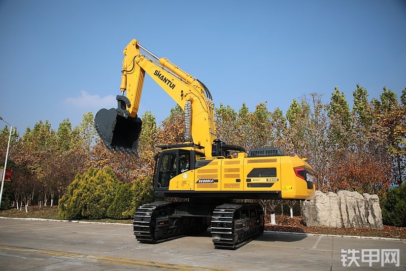 山推SE800LC-10W挖掘机局部