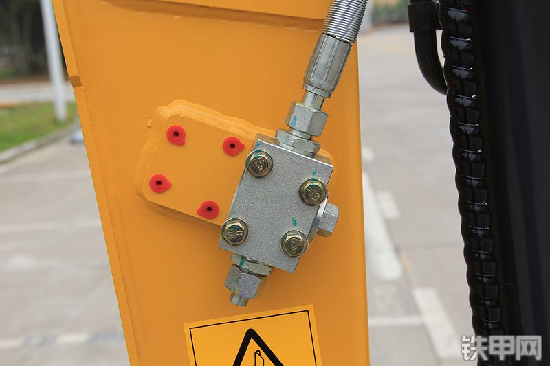 山推挖掘机SE26SR-10国四挖掘机局部