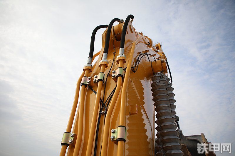 山推SE800LC-10W挖掘机局部