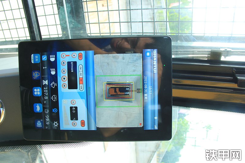 山推SE800LC-10W挖掘机局部