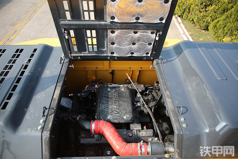 山推SE800LC-10W挖掘机局部