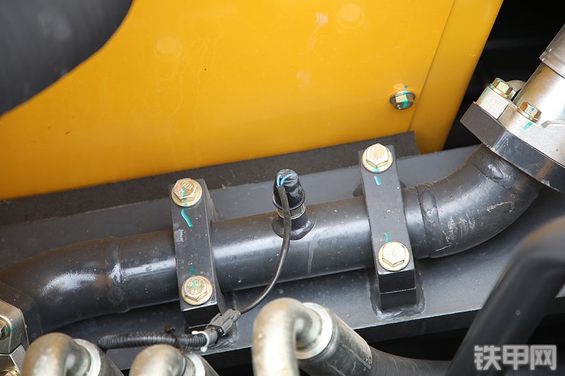 山推SE800LC-10W挖掘机局部