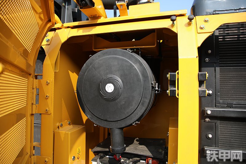 山推SE800LC-10W挖掘机局部