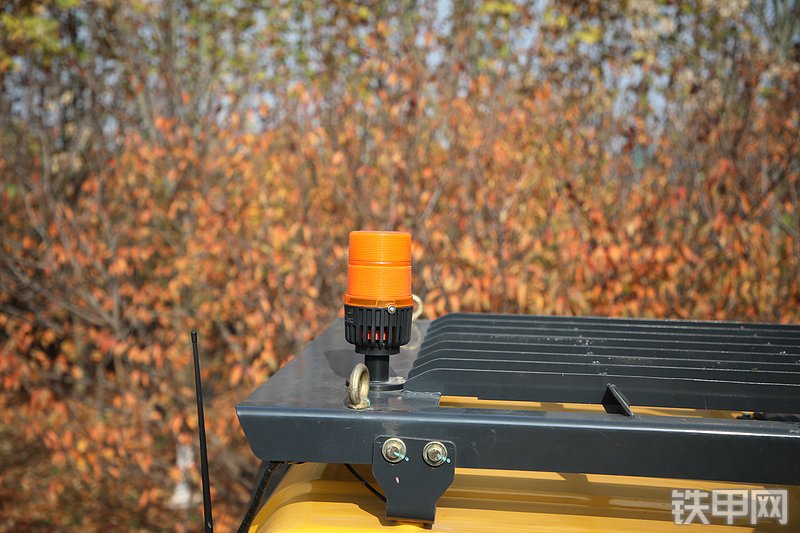 山推SE800LC-10W挖掘机局部