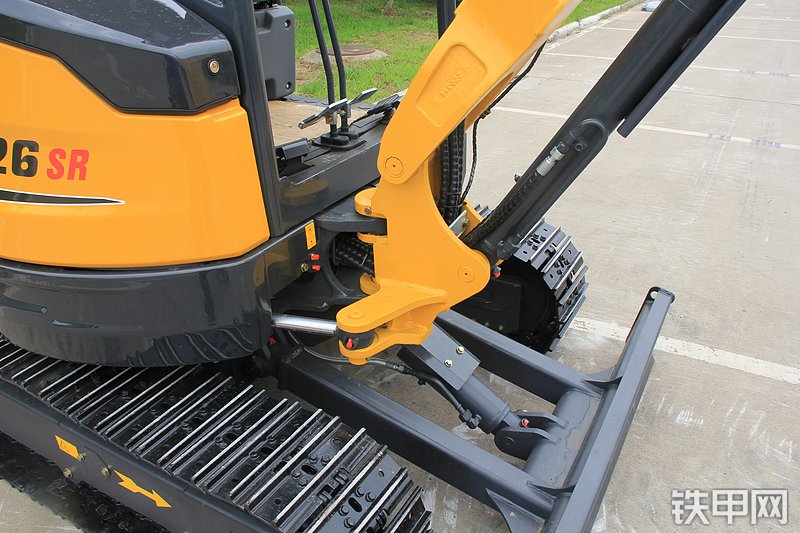 山推挖掘机SE26SR-10国四挖掘机局部