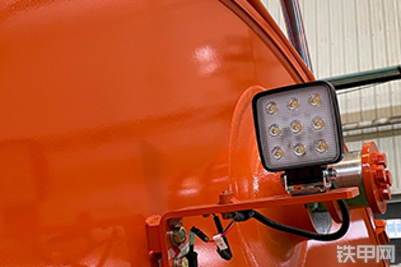 日立ZX490LCH-5A(PLUS)挖掘机局部