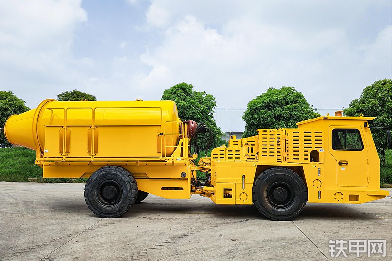 神拓智能装备SM5搅拌运输车整机外观
