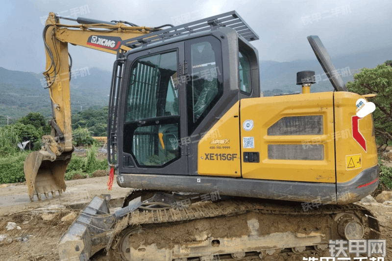 徐工XE115GF挖掘机整机外观