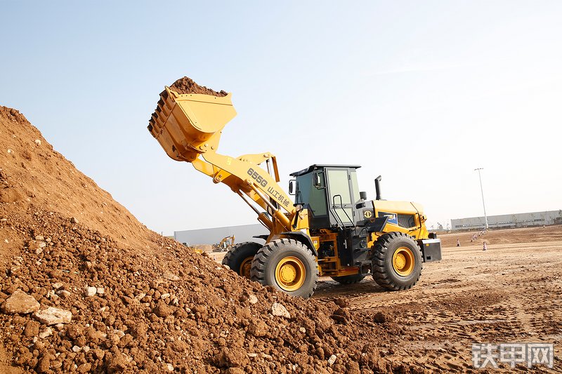 山工655G（国四）装载机整机外观