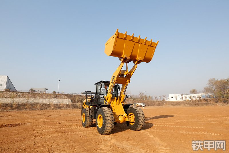 山工659G 电驱装载机装载机整机外观