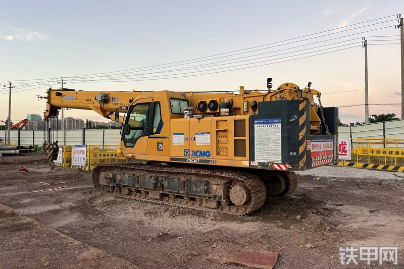 徐工XGC40T起重机整机外观