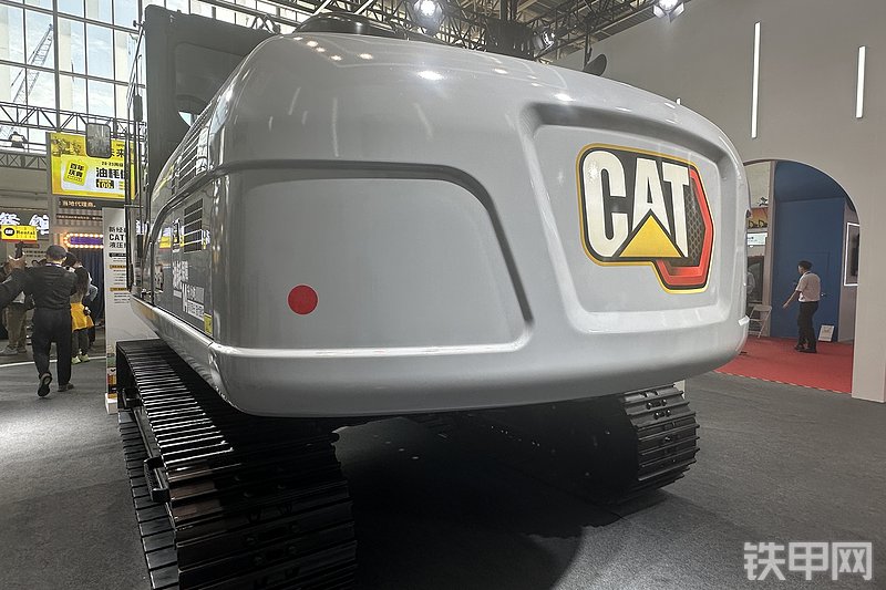 卡特彼勒新经典CAT®323 GX 液压挖掘机局部