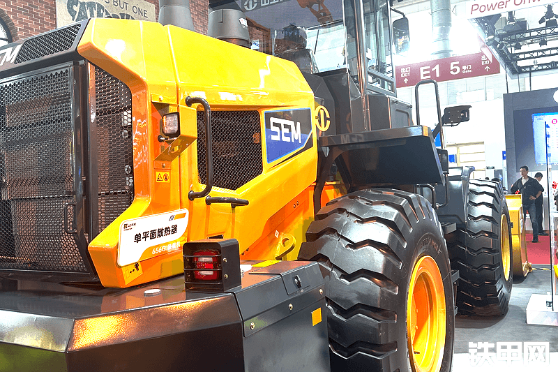 山工656G（国四）装载机局部