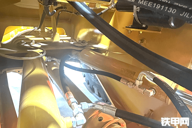 山工656G（国四）装载机局部