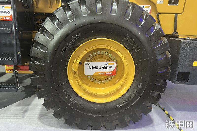 山工688G（国四）装载机局部