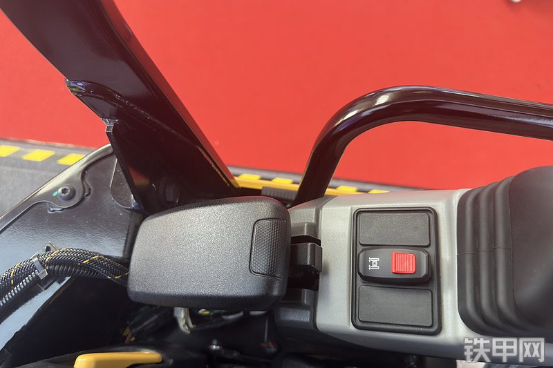 卡特彼勒CAT®301.7 CR 微型液压挖掘机局部