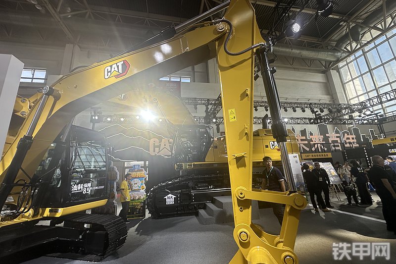 卡特彼勒新一代CAT®313 GC 液压挖掘机局部