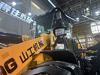 山工669G 电驱装载机装载机局部
