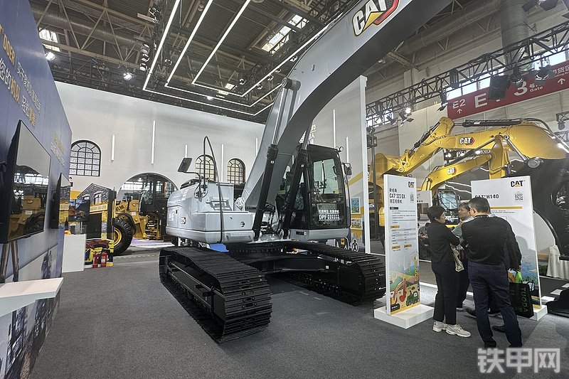 卡特彼勒新经典CAT®323 GX 液压挖掘机局部