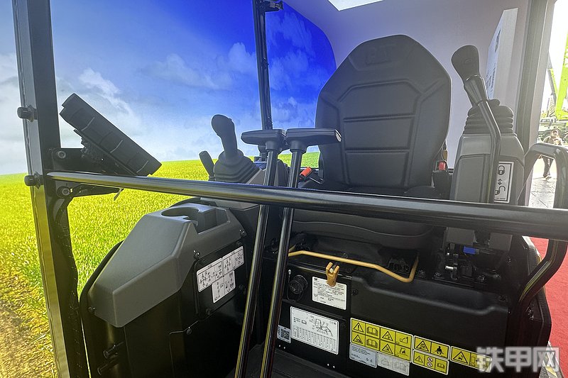 卡特彼勒CAT®301.7 CR 微型液压挖掘机局部