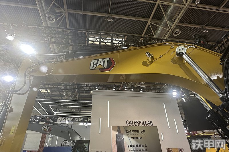 卡特彼勒新一代CAT®313 GC 液压挖掘机局部