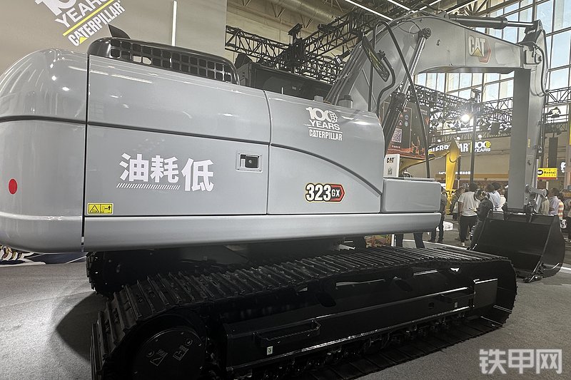 卡特彼勒新经典CAT®323 GX 液压挖掘机整机外观