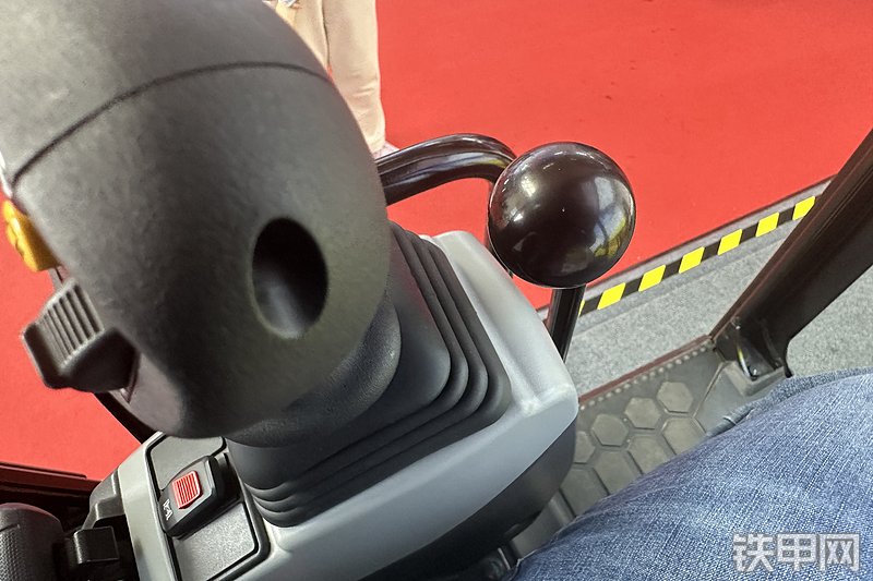 卡特彼勒CAT®301.7 CR 微型液压挖掘机局部