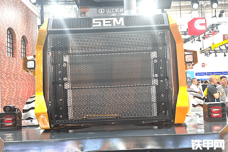 山工656G（国四）装载机局部