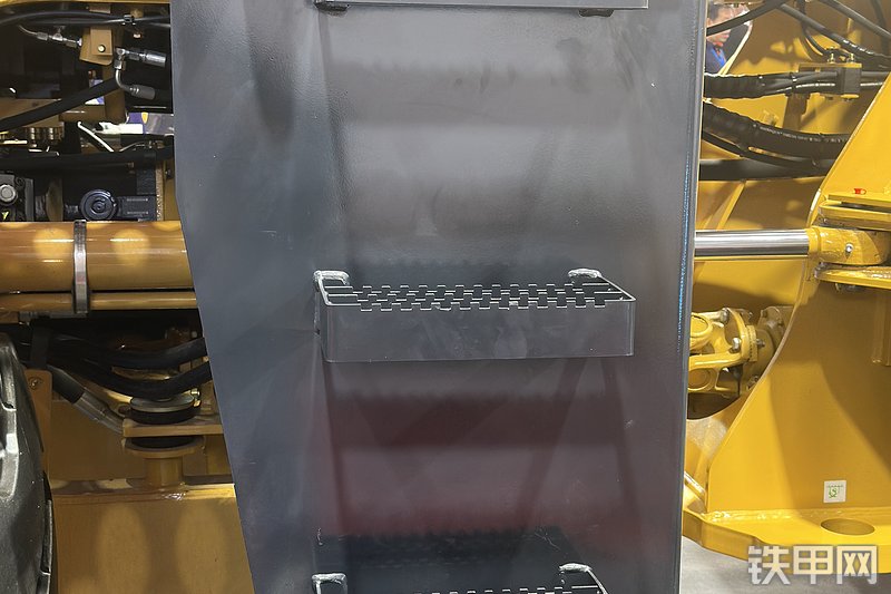 山工688G（国四）装载机局部