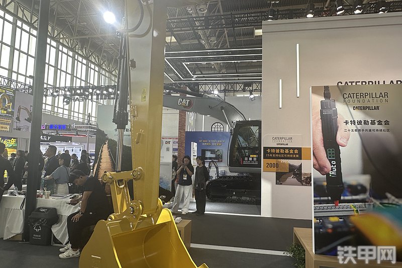 卡特彼勒新一代CAT®313 GC 液压挖掘机局部