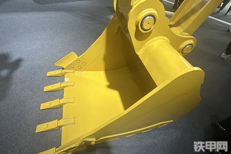 卡特彼勒新一代CAT®313 GC 液压挖掘机局部