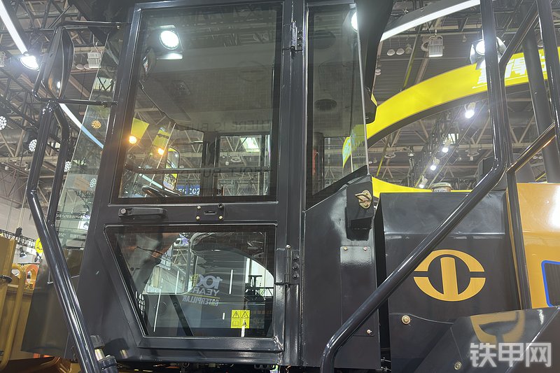 山工656G（国四）装载机局部