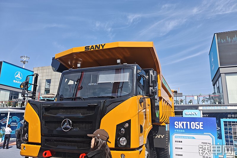 三一重工SKT105E电动非公路自卸车局部