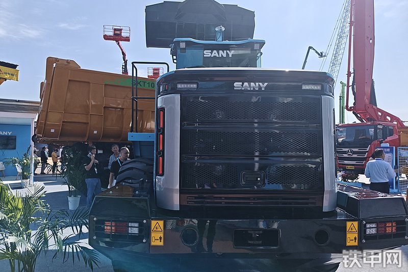 三一重工SW956E（电动）装载机局部