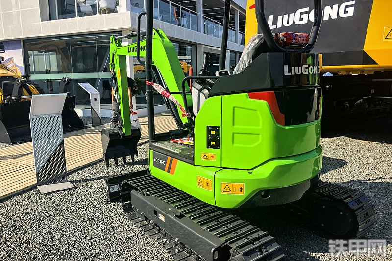 柳工9027FE挖掘机局部