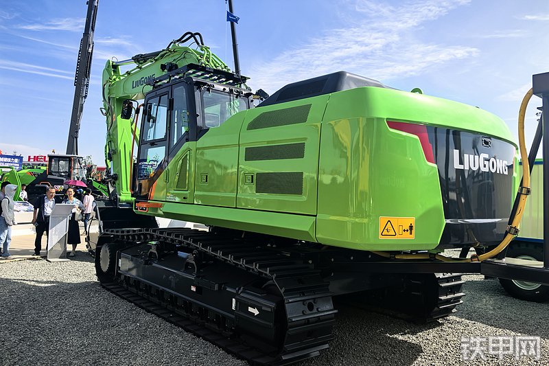 柳工939FE 拖电挖掘机整机外观