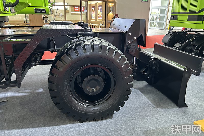 詹阳重工JYL621ELD挖掘机局部