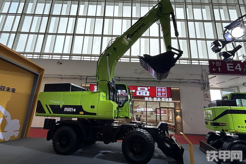 詹阳重工JYL621ELD挖掘机整机外观