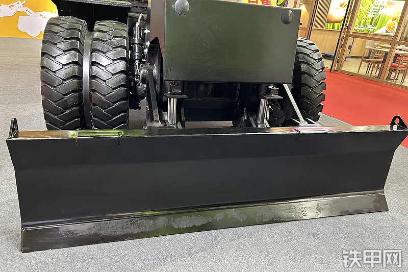 詹阳重工JYL621ELD挖掘机局部