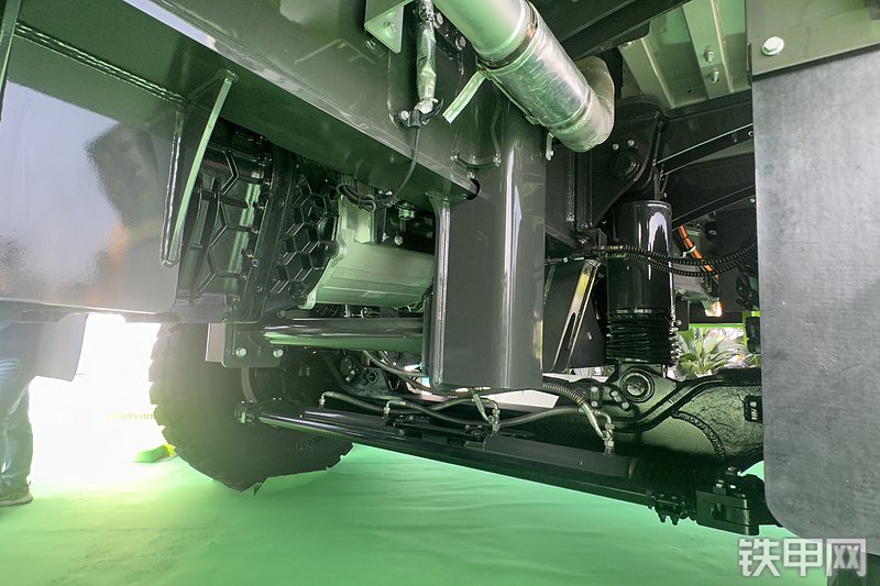 中联重科ZT160HEV非公路自卸车展会( )