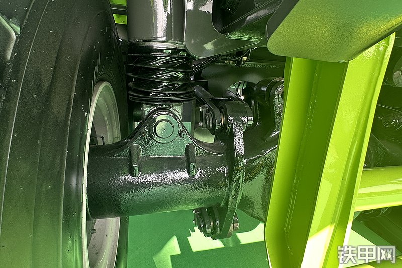 中联重科ZT160HEV非公路自卸车展会( )